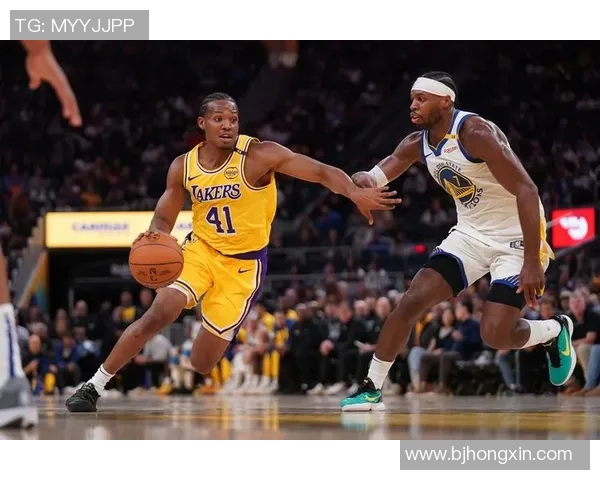 湖人对决开拓者精彩赛事在线观看应用推荐与使用指南